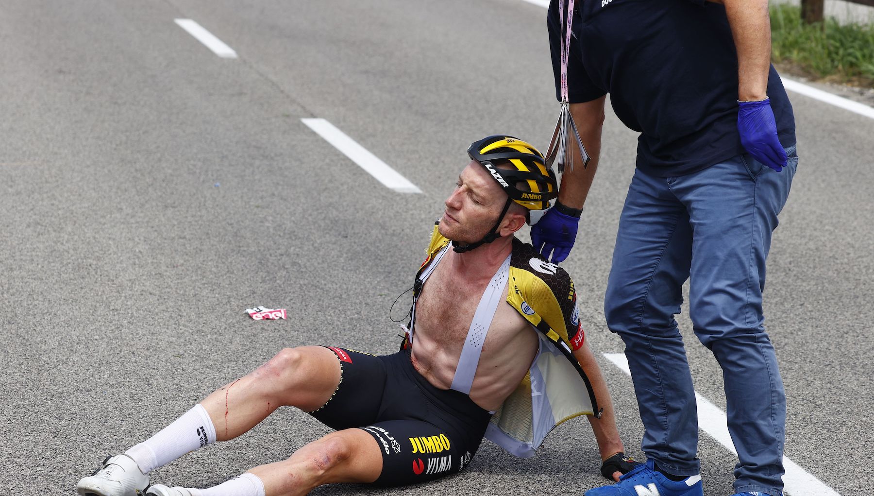 Jos van Emden culpa al piloto de Alpecin-Fenix ​​de provocar un choque masivo en la etapa 15 del Giro de Italia 2021