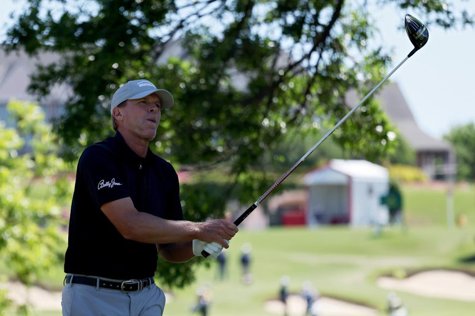 Steve Stricker lidera por una entrada en la ronda final del Campeonato de la PGA Senior de KitchenAid