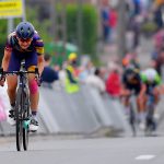Alena Amialiusik gana en solitario después de un entretenido día en el Lotto Belgium Tour