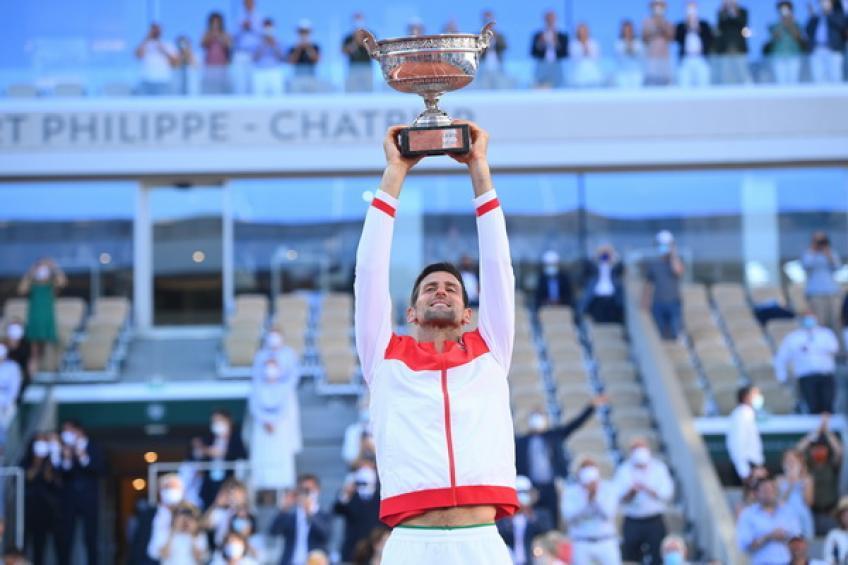 'El año pasado Novak Djokovic no estaba listo, pero ...', dice la leyenda de la ATP
