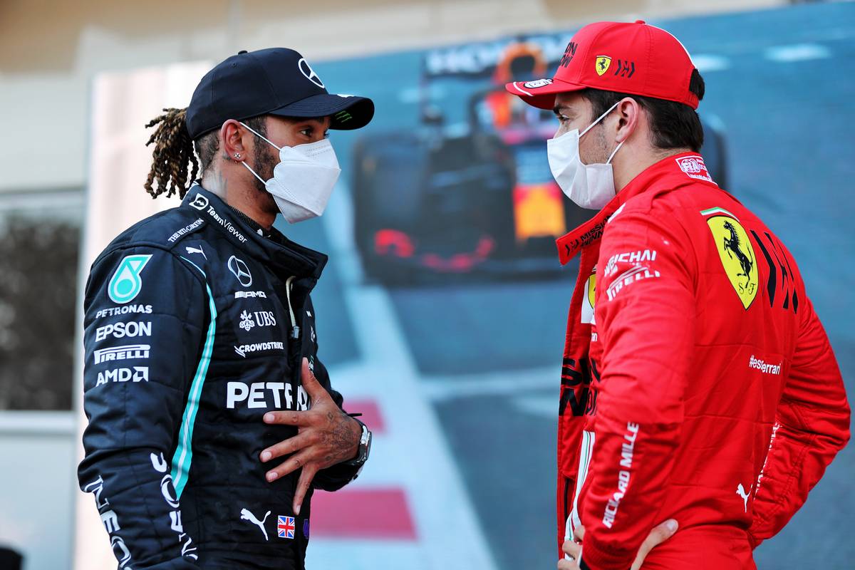 Hamilton 'espera honestamente' no competir a los 40
