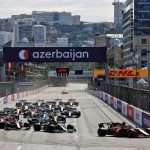 Charles Leclerc (MON) Ferrari SF-21 lidera al inicio de la carrera.  06.06.2021.  Campeonato del Mundo de Fórmula 1, Rd 6, Gran Premio de Azerbaiyán, Bakú