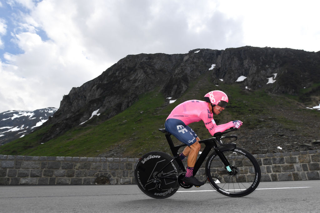 Tour de Suiza: Rigoberto Uran gana la contrarreloj de la etapa 7
