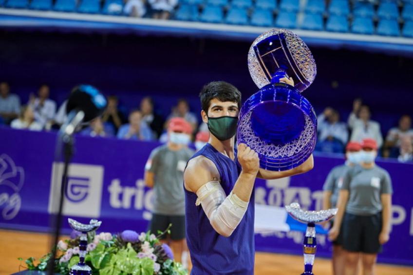 ATP Umag: Carlos Alcaraz sigue a Rafael Nadal tras ganar su primera corona ATP