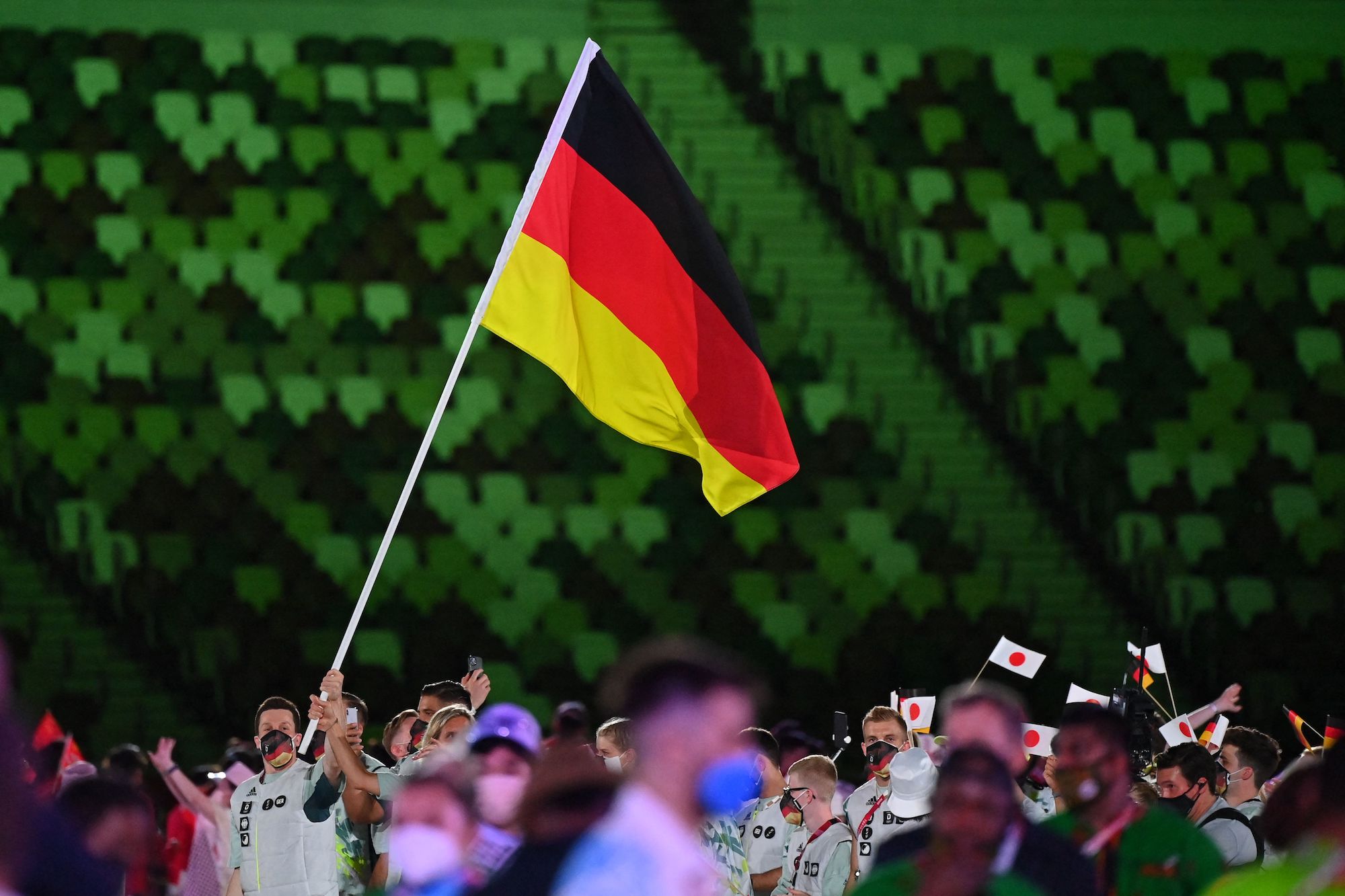 El entrenador alemán se disculpa por los comentarios racistas hechos durante la contrarreloj en los Juegos Olímpicos de Tokio