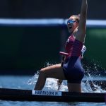 TOKIO, JAPÓN - 05 DE AGOSTO: Nevin Harrison del equipo de Estados Unidos reacciona al ganar la medalla de oro en la Final A de 200 m de canoa individual femenina el día trece de los Juegos Olímpicos de Tokio 2020 en Sea Forest Waterway el 05 de agosto de 2021 en Tokio, Japón.  (Foto de Naomi Baker / Getty Images)