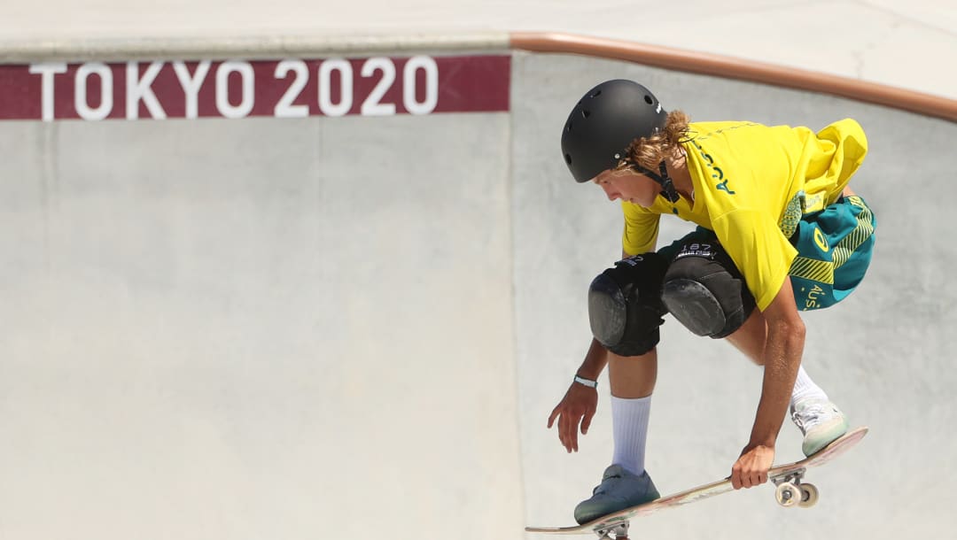 TOKIO, JAPÓN - 5 DE AGOSTO: Keegan Palmer del Team Australia compite en las Finales del Parque de Skateboarding Masculino el día trece de los Juegos Olímpicos de Tokio 2020 en el Parque Deportivo Urbano Ariake el 5 de agosto de 2021 en Tokio, Japón.  (Foto de Ezra Shaw / Getty Images)