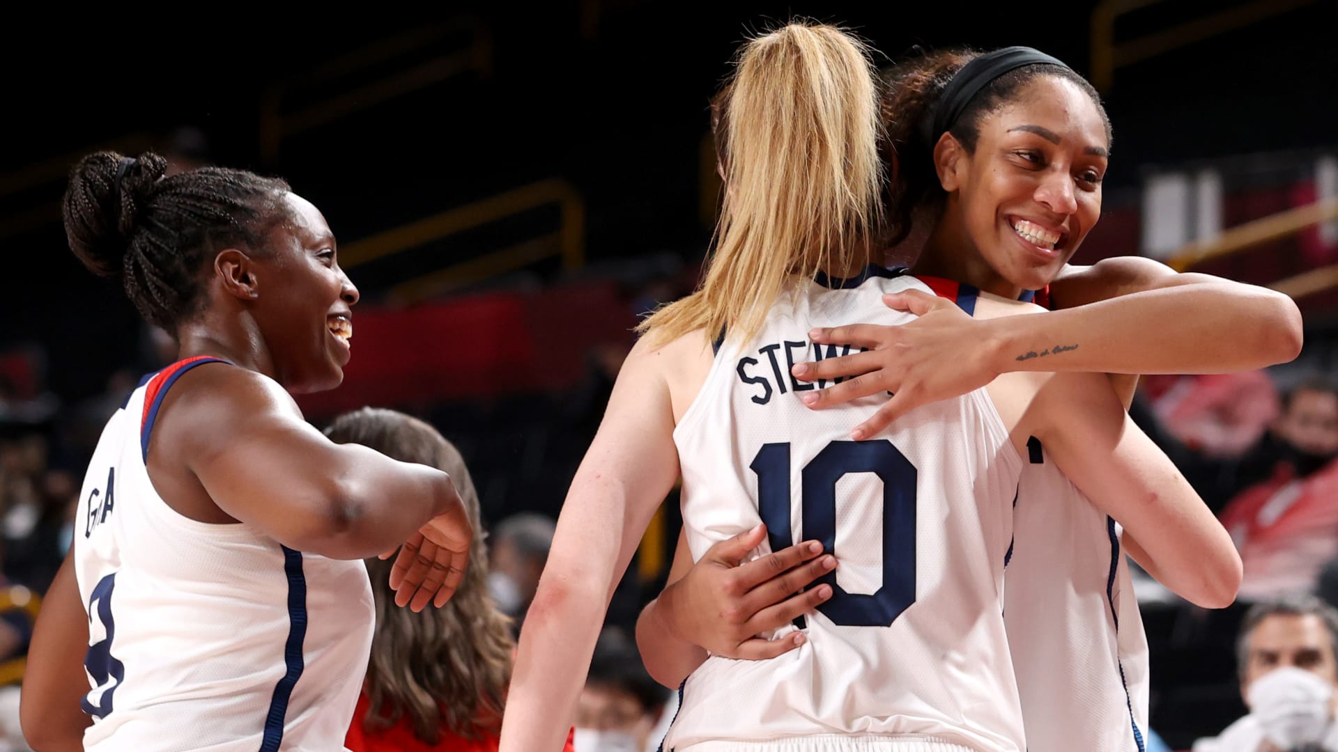 Estados Unidos gana el séptimo oro consecutivo en baloncesto femenino con una victoria dominante sobre Japón