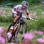 Evie Richards se lleva el título mundial de bicicleta de montaña con una exhibición imponente en Val di Sole