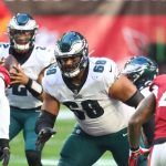 El tackle ofensivo de los Philadelphia Eagles Jordan Mailata (68) contra los Arizona Cardinals en el State Farm Stadium.  Obligatorio (Crédito: Mark J. Rebilas-USA TODAY Sports)