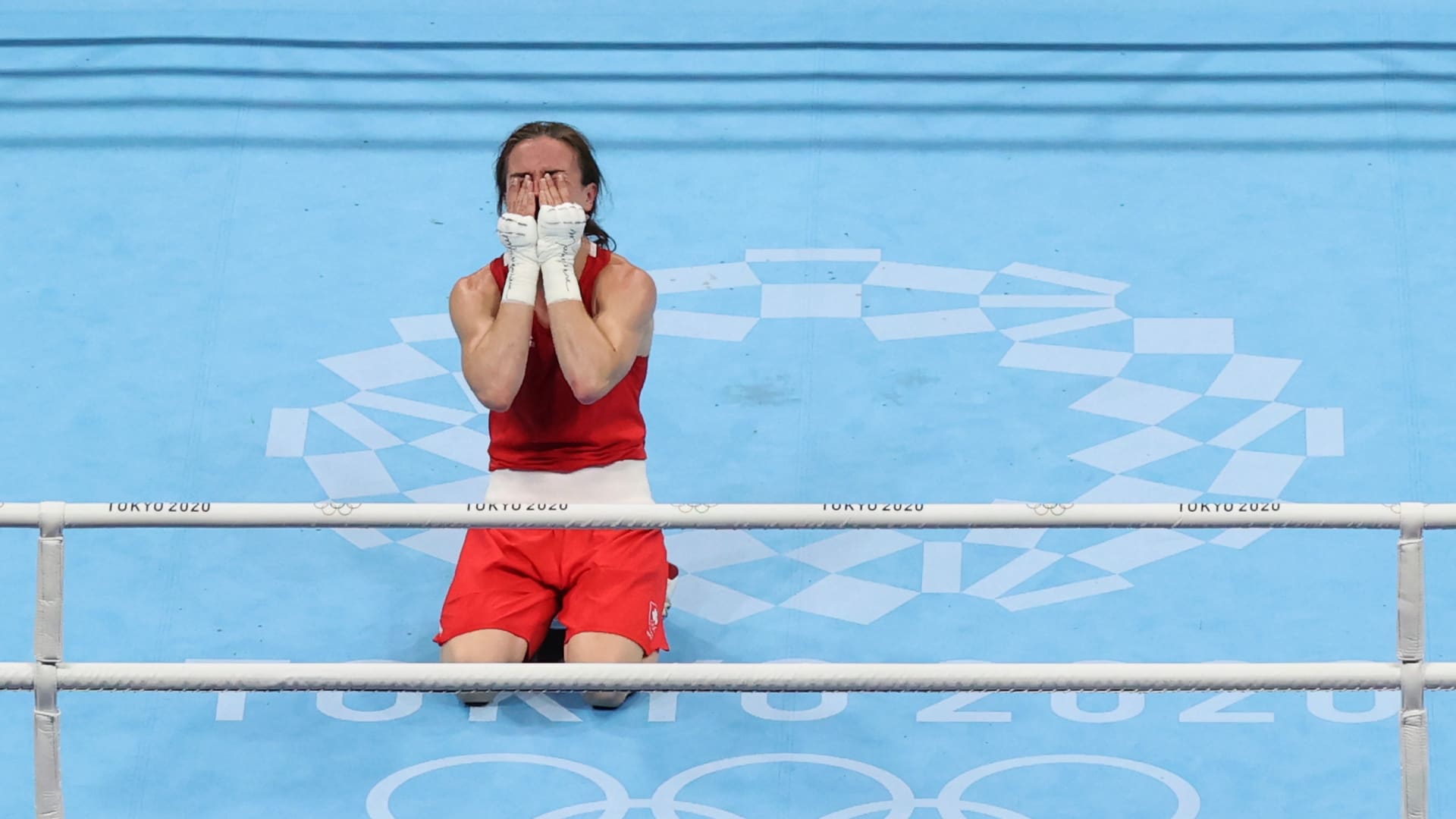 Kellie Anne Harrington se convierte en campeona olímpica ligera femenina