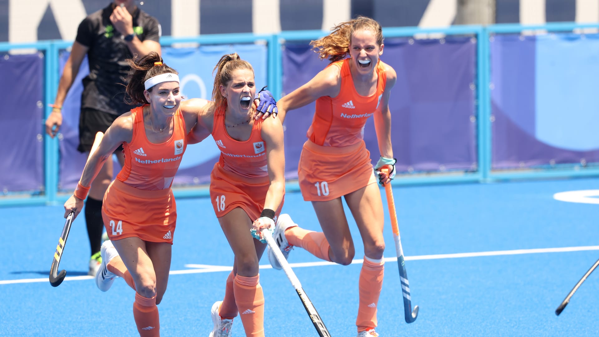 Las mujeres holandesas dan una clase magistral de hockey en la victoria por 5-1 en la semifinal