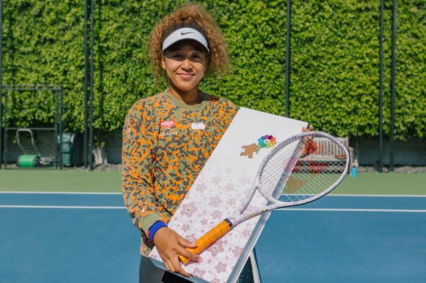 Naomi Osaka presenta la raqueta de tenis Takashi Murakami x Yonex EZONE de edición limitada