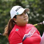 KAWAGOE, JAPÓN - 4 DE AGOSTO: Inbee Park del equipo de Corea del Sur observa su disparo desde el octavo tee durante la primera ronda del Juego por Golpes Individual Femenino en el día doce de los Juegos Olímpicos de Tokio 2020 en Kasumigaseki Country Club el 4 de agosto de 2021 en Kawagoe , Japón.  (Foto de Chris Trotman / Getty Images)