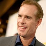 WEST HOLLYWOOD, CA - 13 de noviembre: Joe Buck asiste al