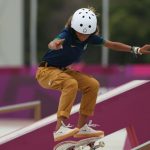 TOKIO, JAPÓN - 26 DE JULIO: Rayssa Leal del equipo de Brasil compite durante el Women's Street Prelims Heat 4 en el tercer día de los Juegos Olímpicos de Tokio 2020 en Ariake Urban Sports Park el 26 de julio de 2021 en Tokio, Japón.  (Foto de Ezra Shaw / Getty Images)