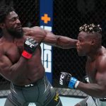 LAS VEGAS, NEVADA - 21 DE AGOSTO: (LR) William Knight golpea a Fabio Cherant en una pelea de peso semipesado durante el evento UFC Fight Night en UFC APEX el 21 de agosto de 2021 en Las Vegas, Nevada.  (Foto de Chris Unger / Zuffa LLC)