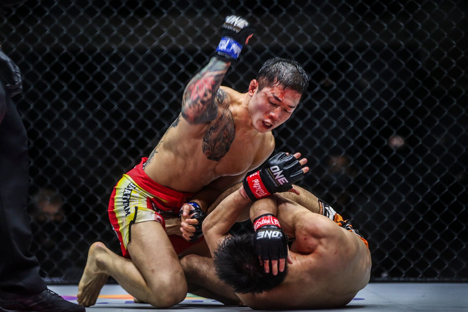 La estrella de MMA de Corea del Sur, Kim Jae Woong, lucha contra el luchador japonés Tetsuya Yamada en ONE: BIG BANG II en diciembre de 2020
