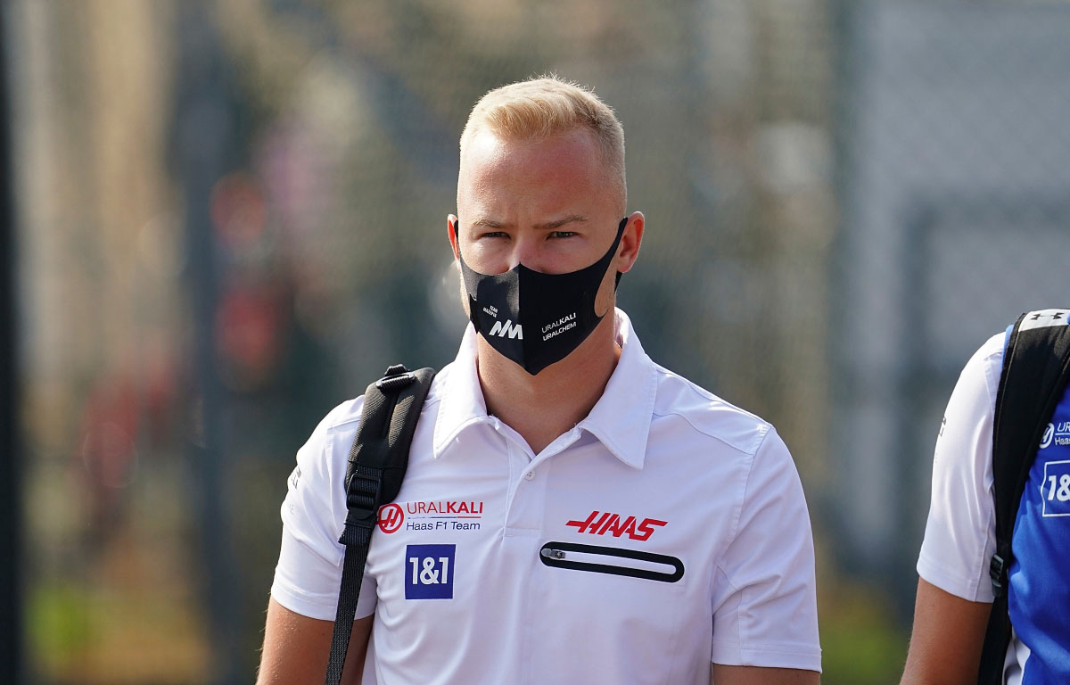 Nikita Mazepin se disculpa con Mick Schumacher tras el choque de Monza