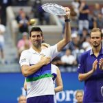 Novak Djokovic sigue a Rafael Nadal, Roger Federer en el hito del ranking