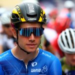Wout van Aert dice que está `` feliz de haber llegado a la meta de una sola pieza '' después de evitar un choque tardío en el Tour de Gran Bretaña