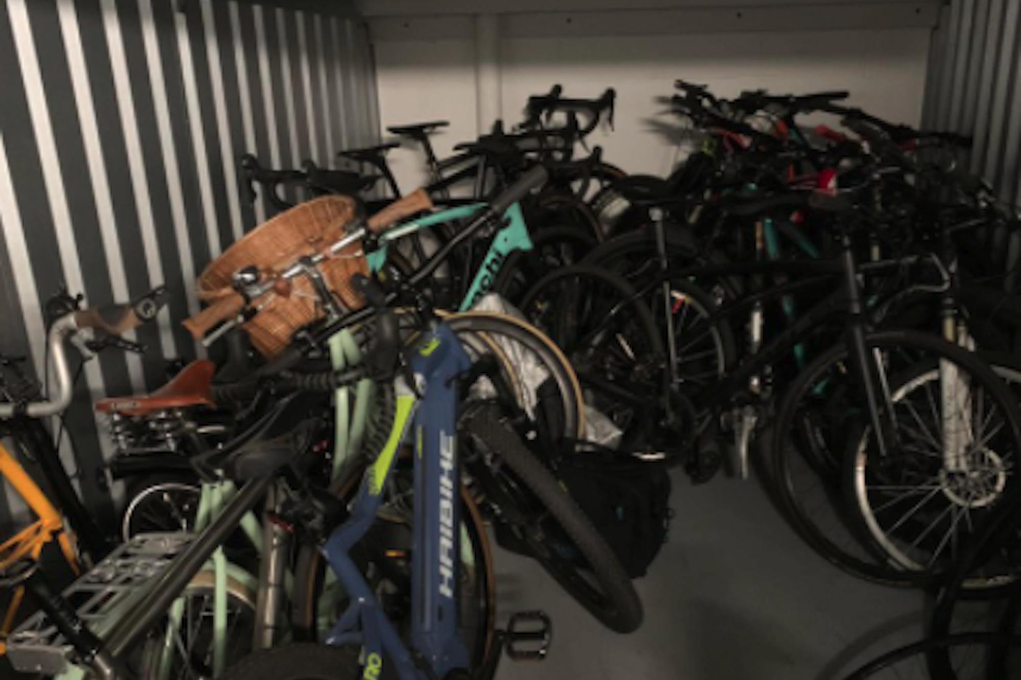 La policía de Londres recupera un enorme botín de bicicletas robadas de 50.000 libras esterlinas