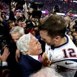 Tom Brady, Robert Kraft, New England Patriots Crédito obligatorio: Matthew Emmons-USA TODAY Sports