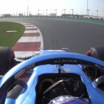 MIRAR: Sube a bordo con Alonso para una vuelta de Losail mientras los autos de F1 llegan a la pista de Qatar por primera vez.