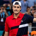 John Isner: No hay justificación para el tratamiento que recibe Novak Djokovic