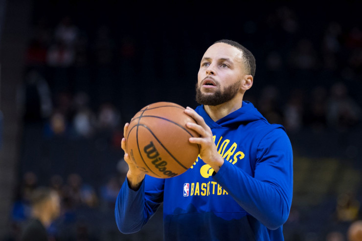 Steph Curry supera a Giannis Antetokounmpo en las probabilidades de MVP de la NBA 2022 - Basketball Insiders