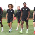 Se dice que Hannibal Mejbri, segundo a la izquierda, 'tomó el p ***' en el entrenamiento de Man Utd