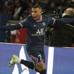 Kylian Mbappe estuvo en su mejor momento en la victoria de Paris Saint-Germain sobre Saint-Etienne