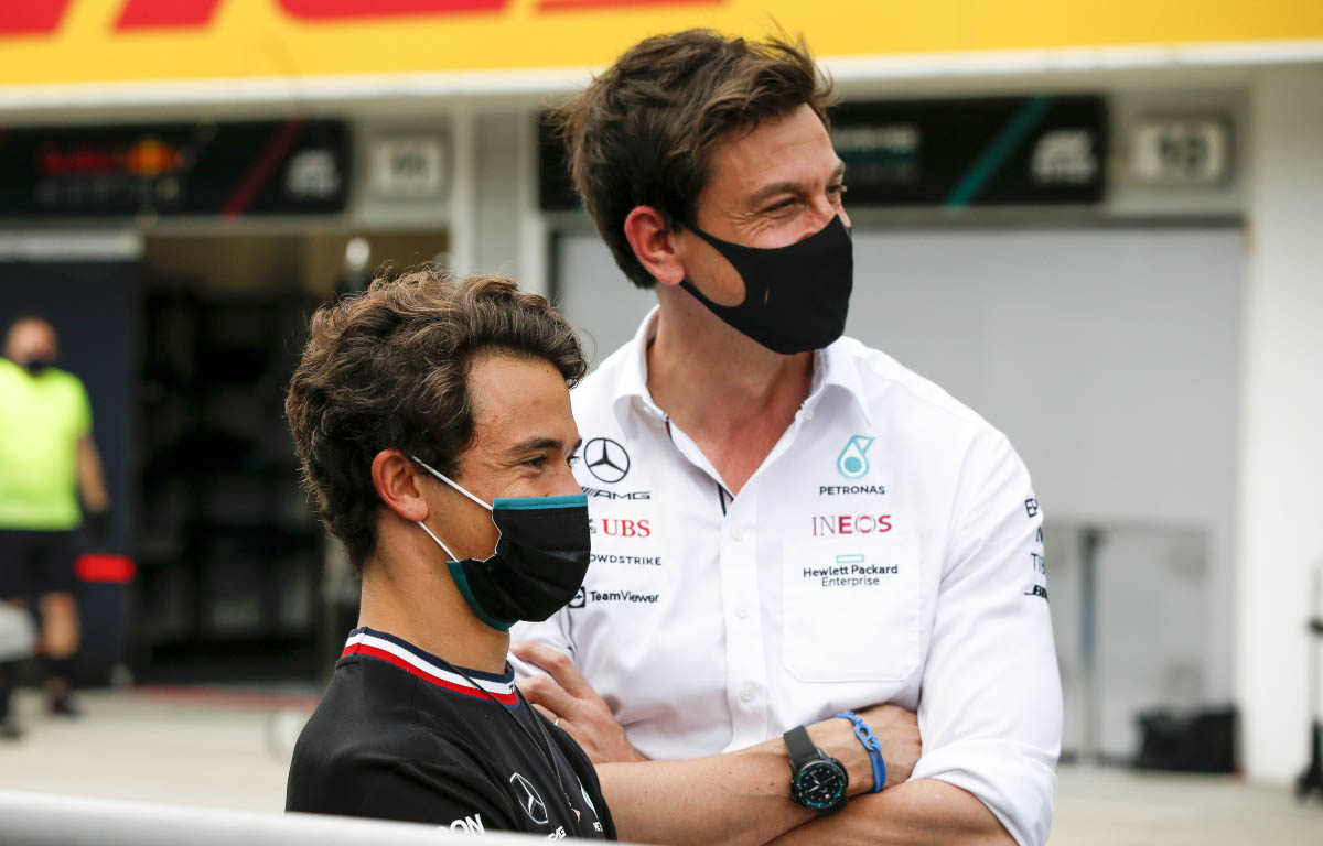 La Fórmula 1 no es tema de conversaciones regulares entre Nyck de Vries y Toto Wolff