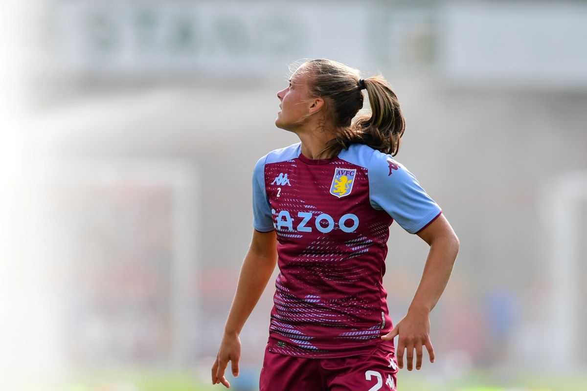 Laura Blinkilde Brown de Aston Villa firma extensión de contrato