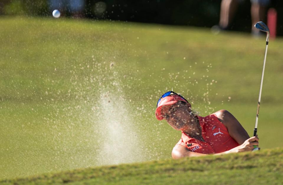 Lexi Thompson se detiene después de subir en la clasificación