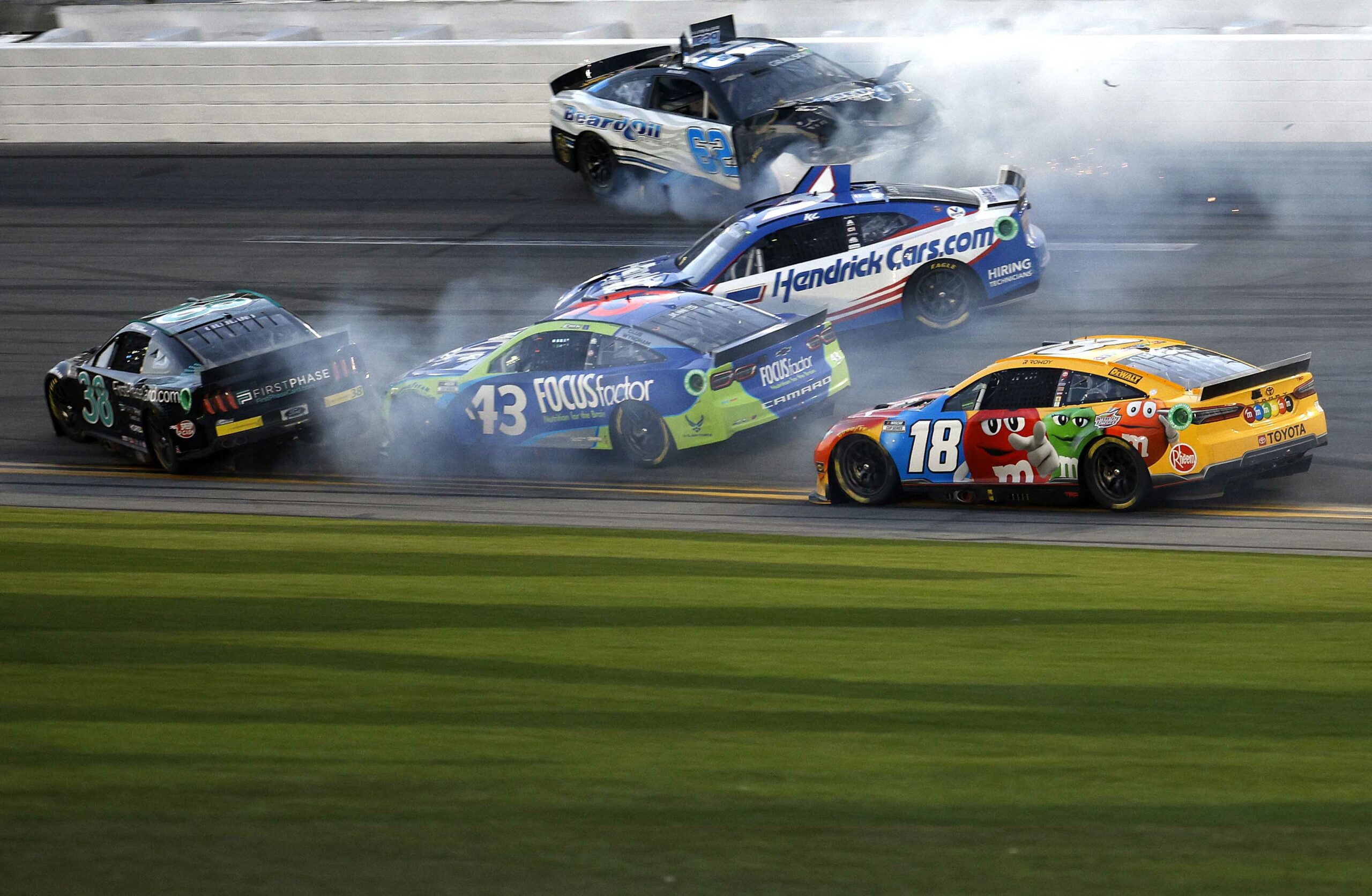NASCAR comenta sobre su nuevo auto después de Daytona;  ¿Problemas con las ruedas?