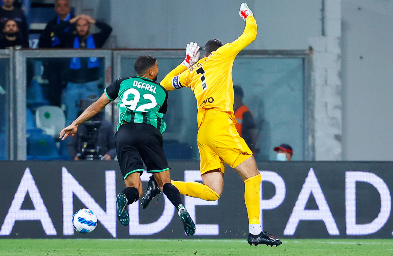 Samir Handanovic Gregoire Defrel