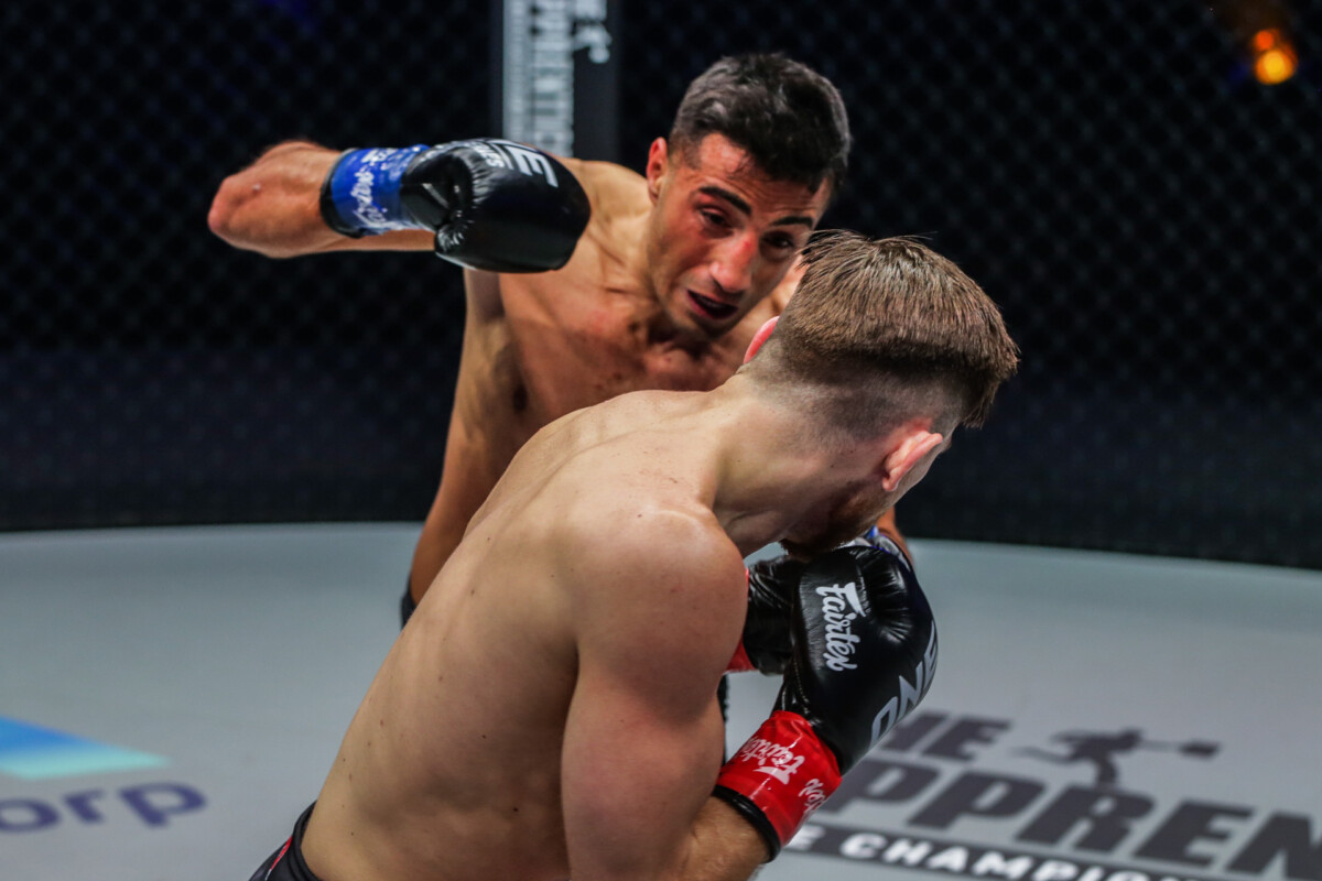 El kickboxer Tayfun Ozcan vence a Enriko Kehl con un volado de derecha