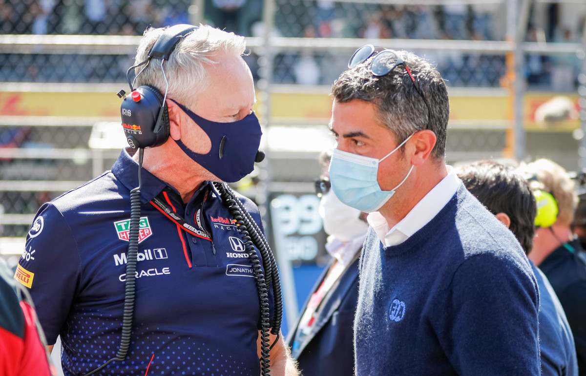 "Un error al transmitir" las comunicaciones de los equipos de F1 con Michael Masi