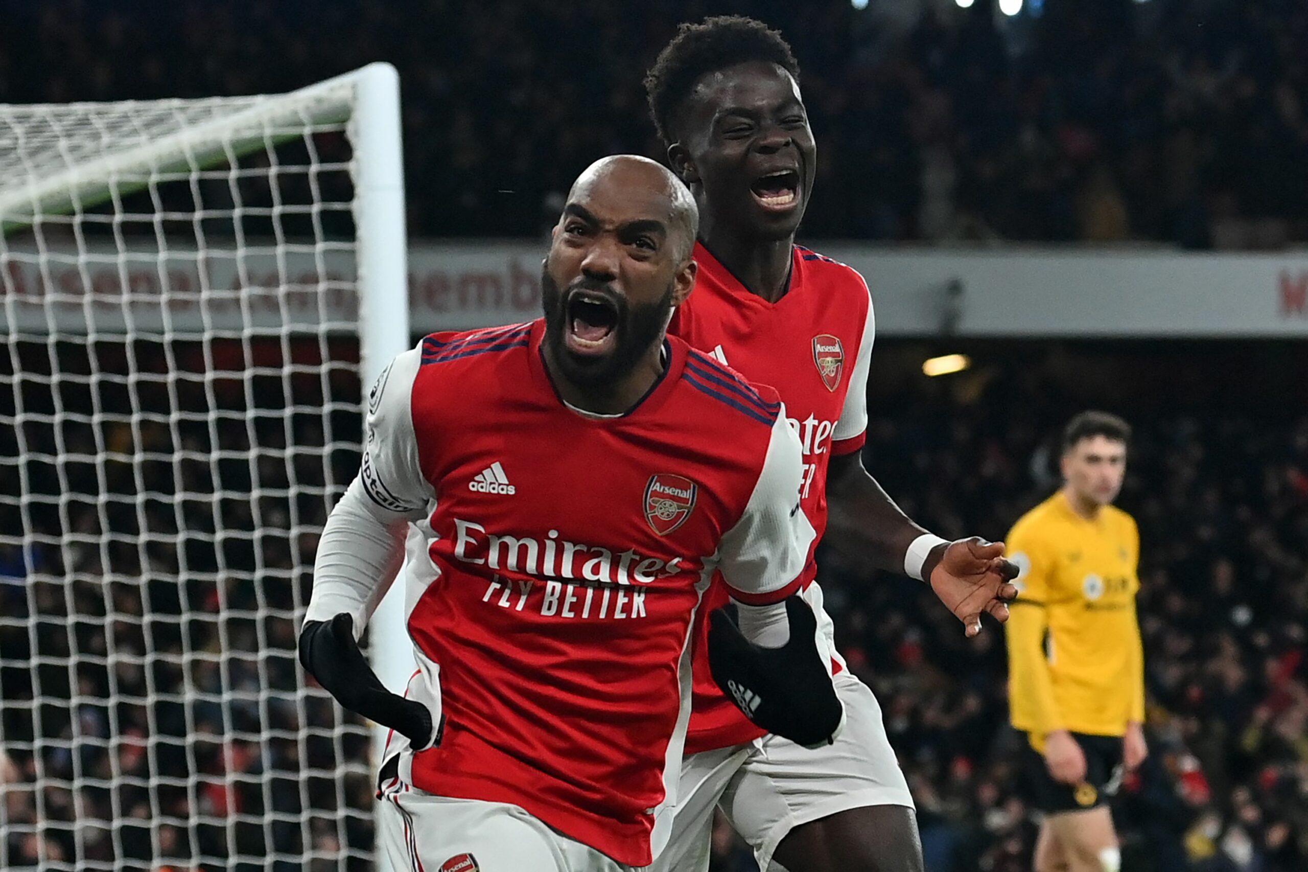 Alexandre Lacazette celebra con pasión el último gol del Arsenal