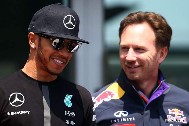 SHANGHAI, CHINA - 11 DE ABRIL: Lewis Hamilton de Gran Bretaña y Mercedes GP conversa con el director del equipo Infiniti Red Bull Racing, Christian Horner, durante la práctica final para el Gran Premio de Fórmula Uno de China en el Circuito Internacional de Shanghai el 11 de abril de 2015 en Shanghai, China.  (Foto de Mark Thompson/Getty Images) // Getty Images/Red Bull Content Pool // P-20150411-00044 // Uso solo para uso editorial // Visite www.redbullcontentpool.com para obtener más información.  //