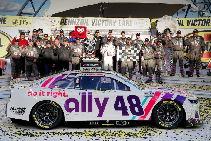 Inspección completa: Alex Bowman gana oficialmente la carrera de la Copa NASCAR en Las Vegas
