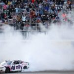 Alex Bowman Burnout - Las Vegas Motor Speedway - Serie de la Copa NASCAR