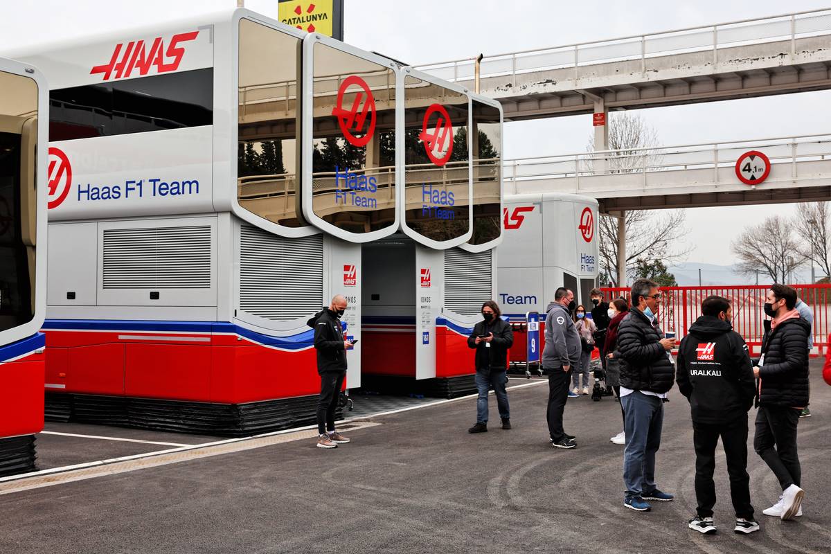 La prueba de Haas en Bahrein se verá interrumpida por un problema de carga