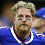 Los proyectos de ley permiten al veterano WR Cole Beasley buscar intercambio