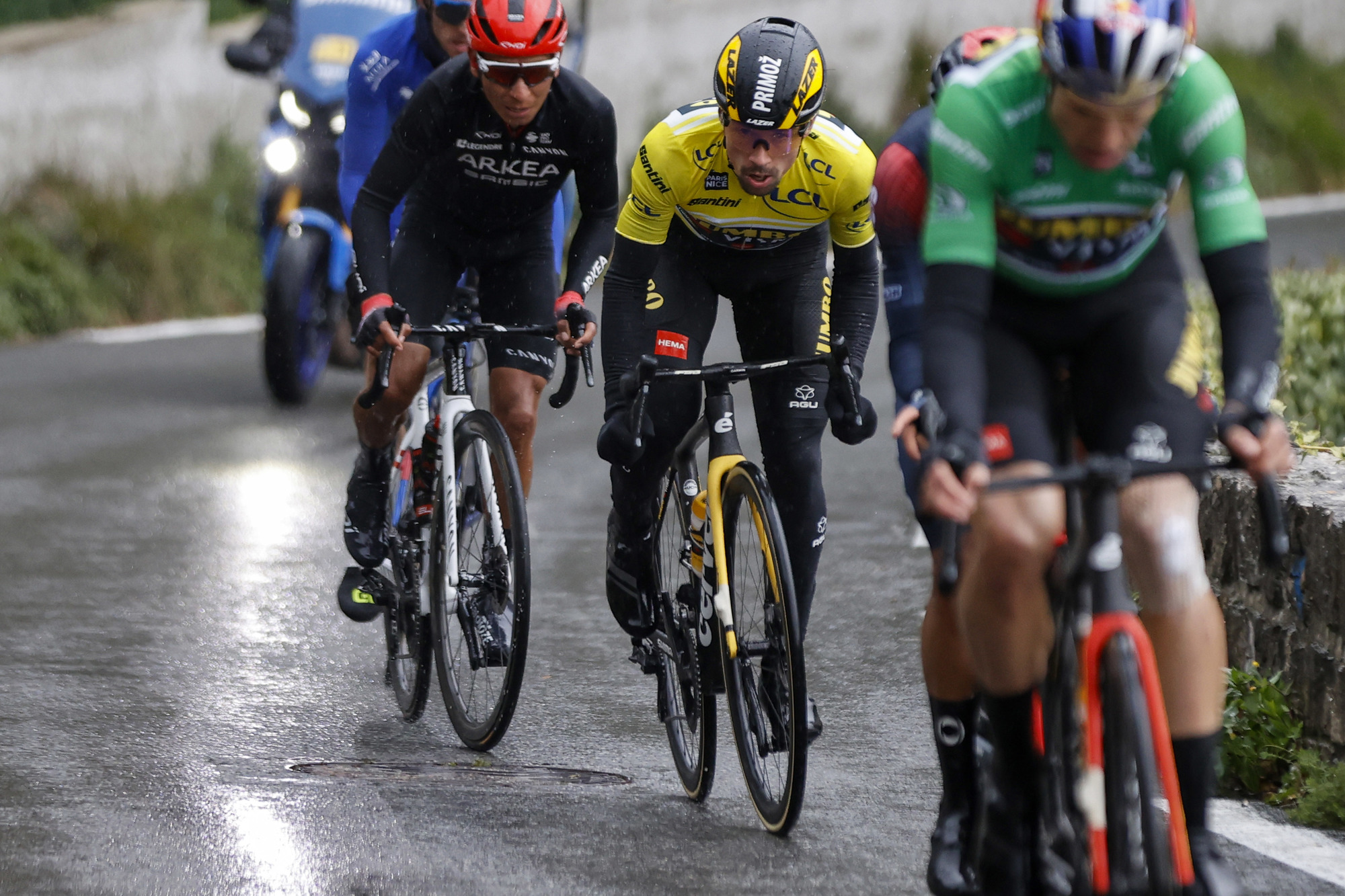 Roglic se aferra a la victoria general de la París-Niza mientras Simon Yates ataca