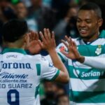 Santos Laguna vence a Pumas y abandona el fondo de la clasificación (Resumen, Video, Goles)