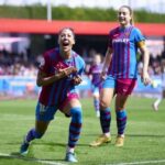 Jennifer Hermoso del FC Barcelona femenino celebra el quinto gol de su equipo