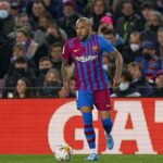 Dani Alves del Barcelona ha revelado que preferiría fichar a Kylian Mbappé sobre Erling Haaland