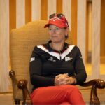 Annika Sorenstam, cuatro veces campeona de la USGA, da una charla junto a la chimenea sobre su carrera durante el día de prensa del Abierto de Mujeres de EE. UU. en Pine Needles, en Southern Pines, el martes 26 de abril de 2022. (Copyright USGA/Jason E. Miczek)